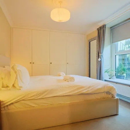 Διαμέρισμα One Bedroom Basement Flat In Coronation Road *